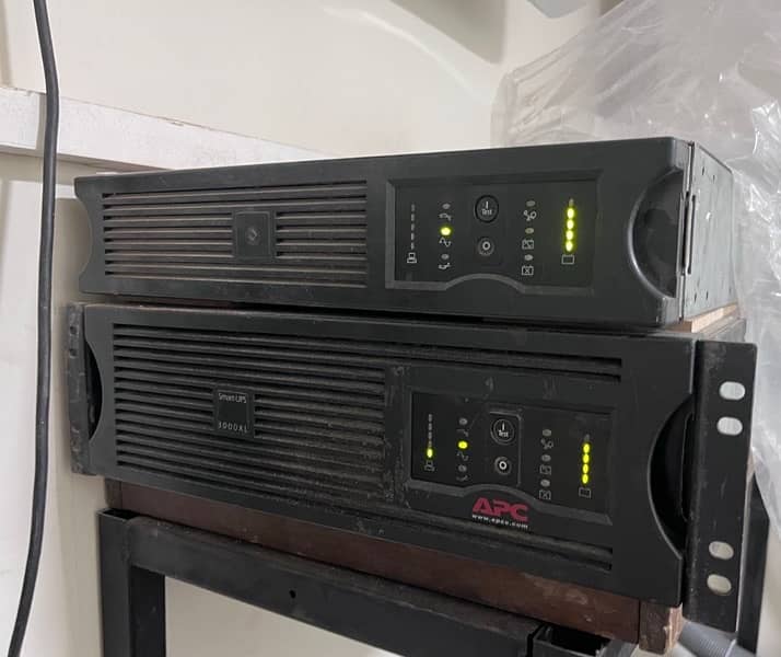 APC 3000 Watts ups 0