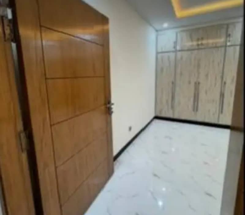 G-11/4 PHA C-Type Fully Renovated Tile Floor Flat For Sale 11