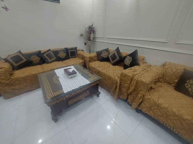 6 Seater sofa For Sale 3