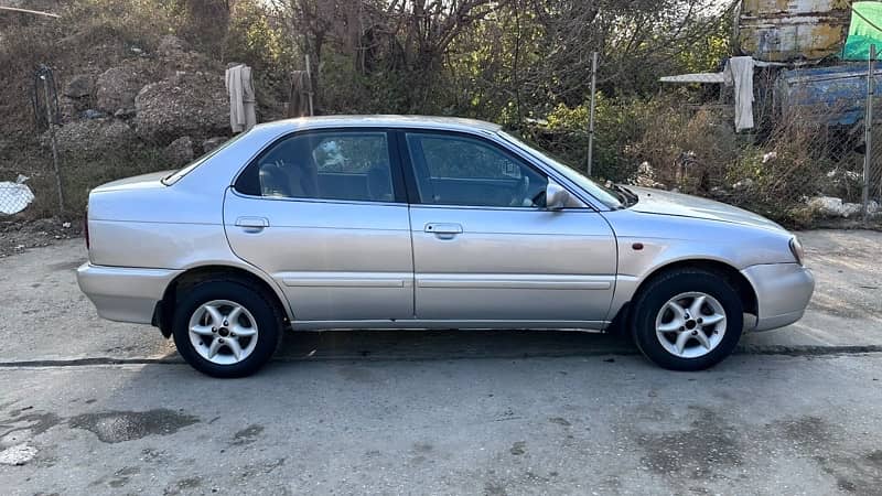 Suzuki Baleno 2003 4