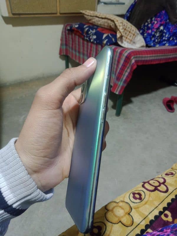 Oppo Reno 6 (8+8/128) 1