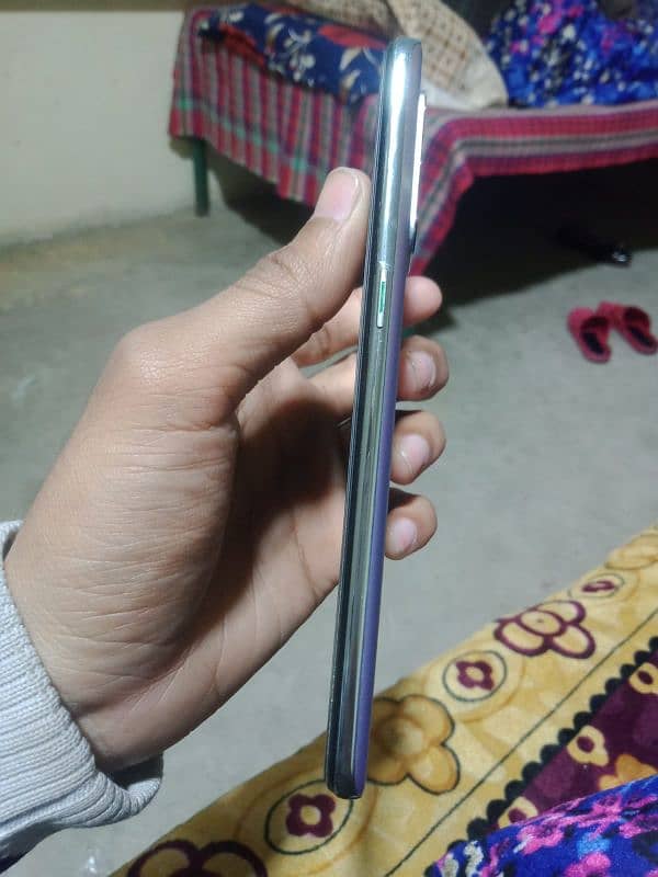 Oppo Reno 6 (8+8/128) 2