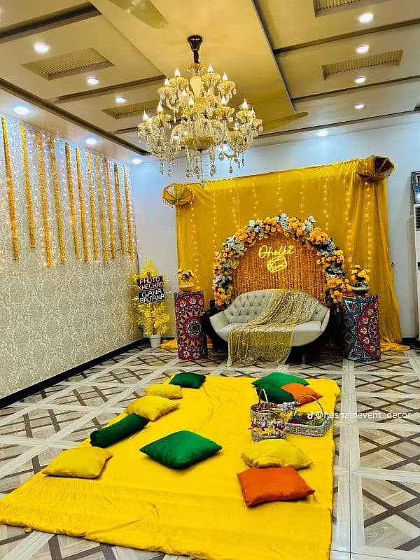 Mehndi decoration 14