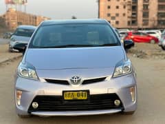 Toyota Prius 2014/17 S LED