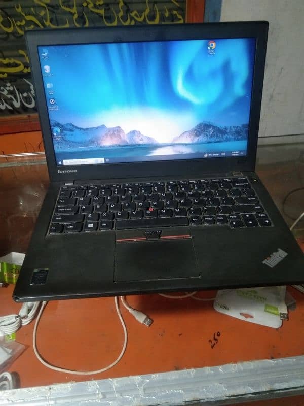 x250 4gb 320gb 5 generation good condition 0