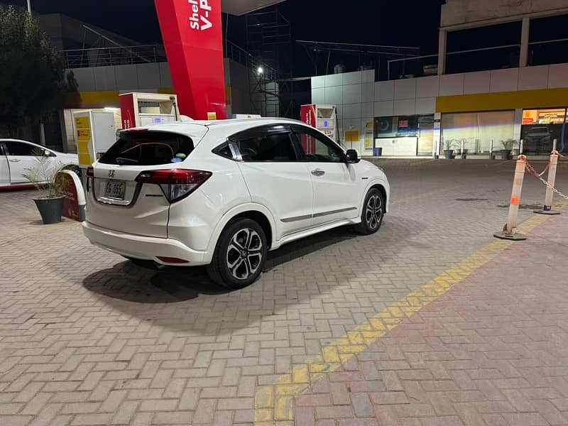 Honda Vezel 2015 1