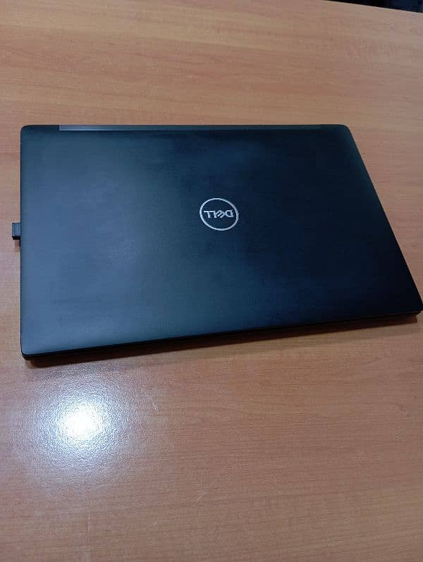 Dell Latitude e7490 4