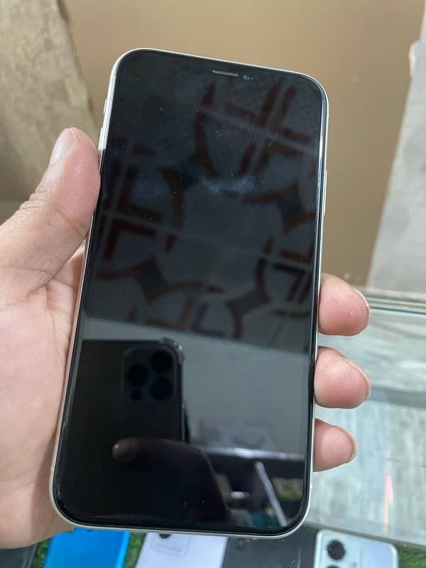 iPhone XR 128gb pta Dual sim approved 5