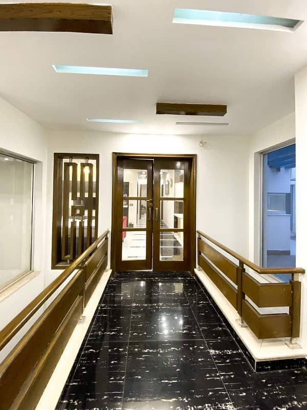 1 Kanal Used House For Sale In Bahria Town Lahore 39