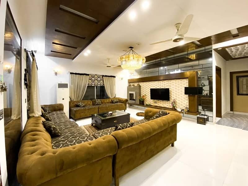 1 Kanal Used House For Sale In Bahria Town Lahore 42