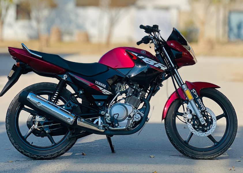 Yamaha YBR 125 2025 8