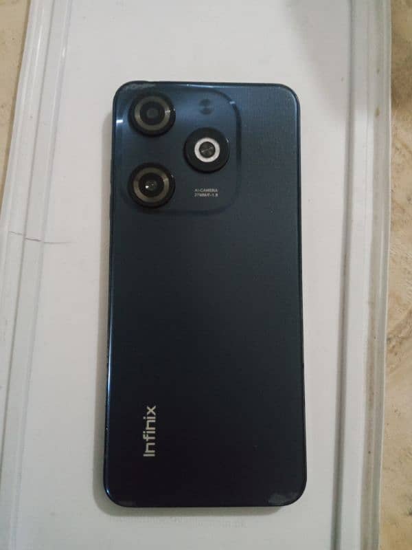 Infinix hot 40i 4/128 8