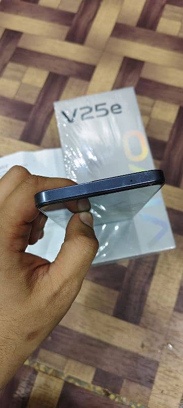 Vivo V25E 5