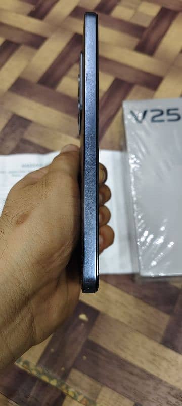 Vivo V25E 9