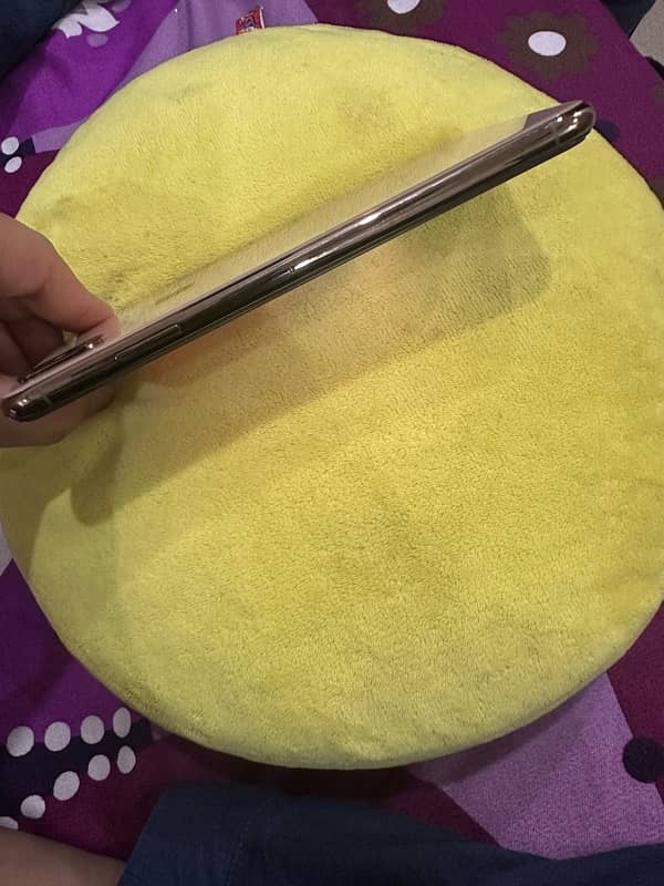 iphone xs max 256gb pta approved 3