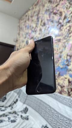 iPhone 7 plus 128 non pta (factory unlocked)