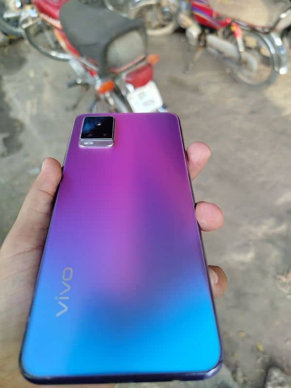 Vivo full box totally Geniune phone 1