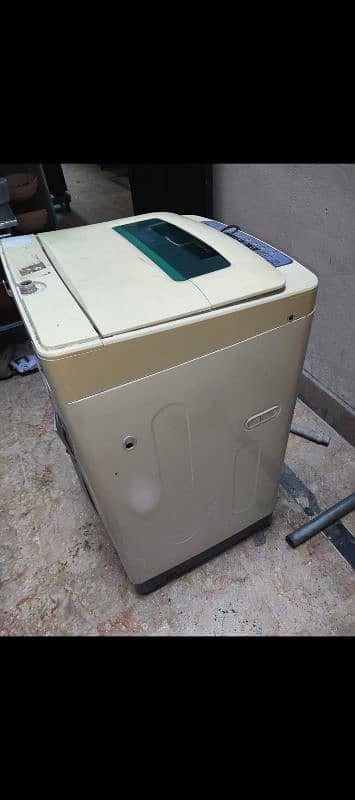 Haier Washing and dryer Machine automatic 4