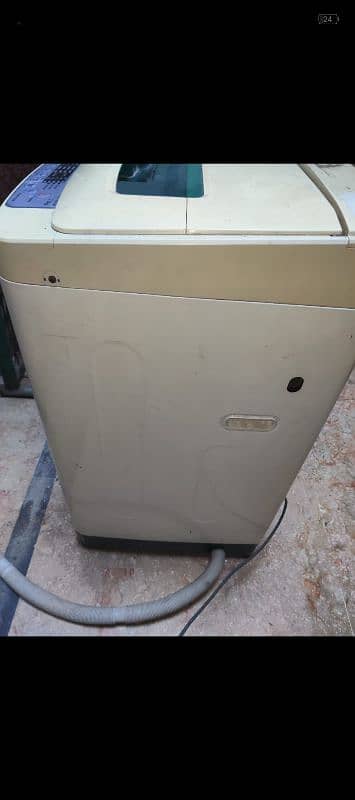 Haier Washing and dryer Machine automatic 8