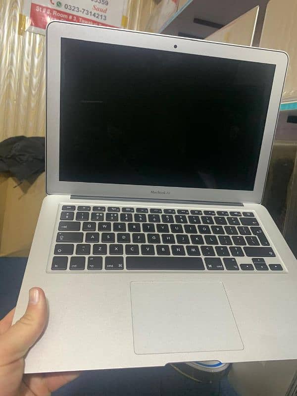 MacBook air 2017 modal ram 8 256 ssd 6