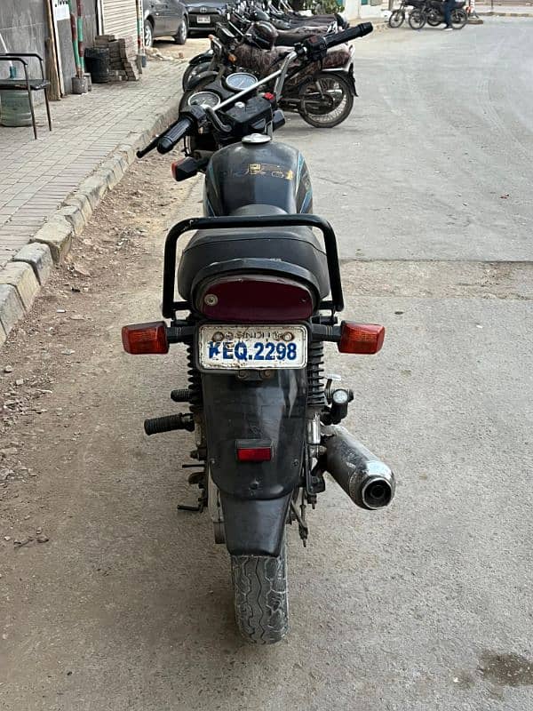 Suzuki GS 150 2010 2