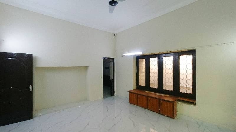 2 Kanal House Near M M Alam Road 7