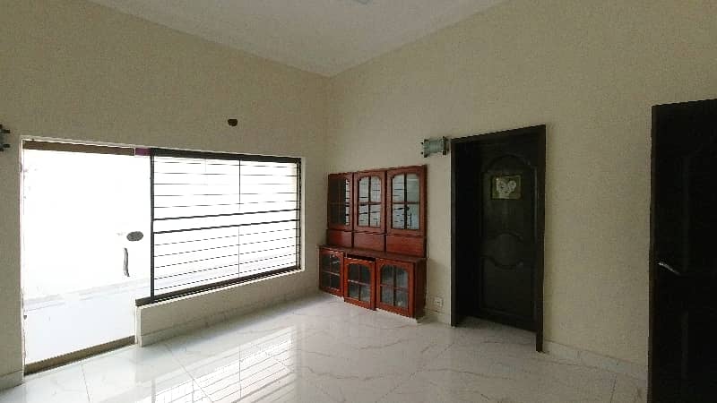 2 Kanal House Near M M Alam Road 12