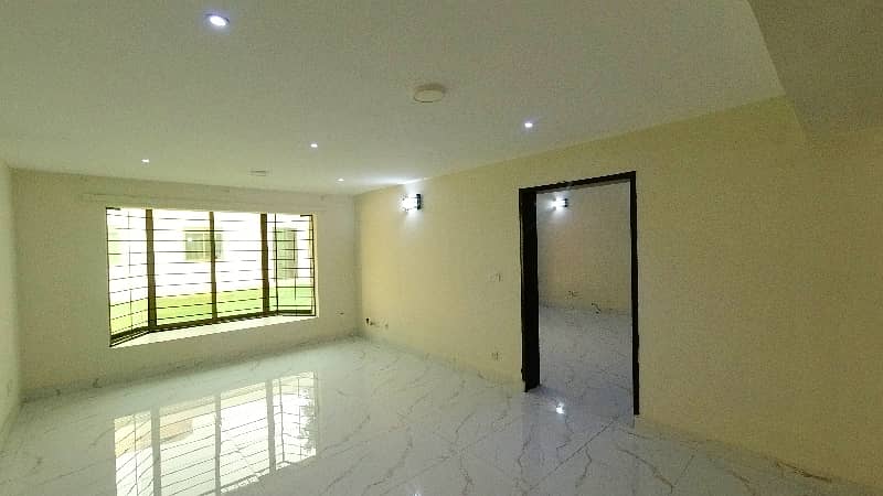 2 Kanal House Near M M Alam Road 18