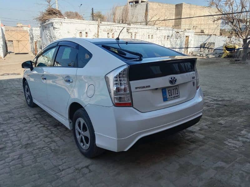 Toyota Prius 2011 10