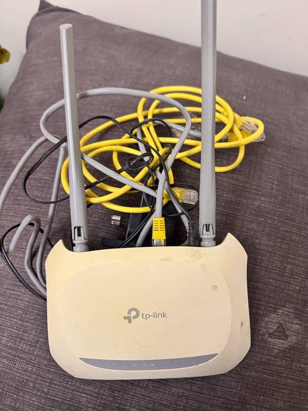 Router Devices Used and Almost New 7