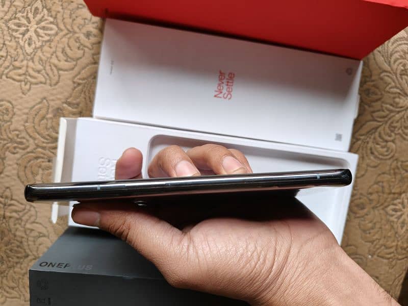 oneplus 9 pro 12GB 256GB with box 5