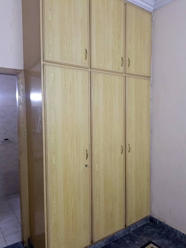 5,Marla Beautiful Lower Portion Available For Rent In Johar Town Near Emporium Mall 3