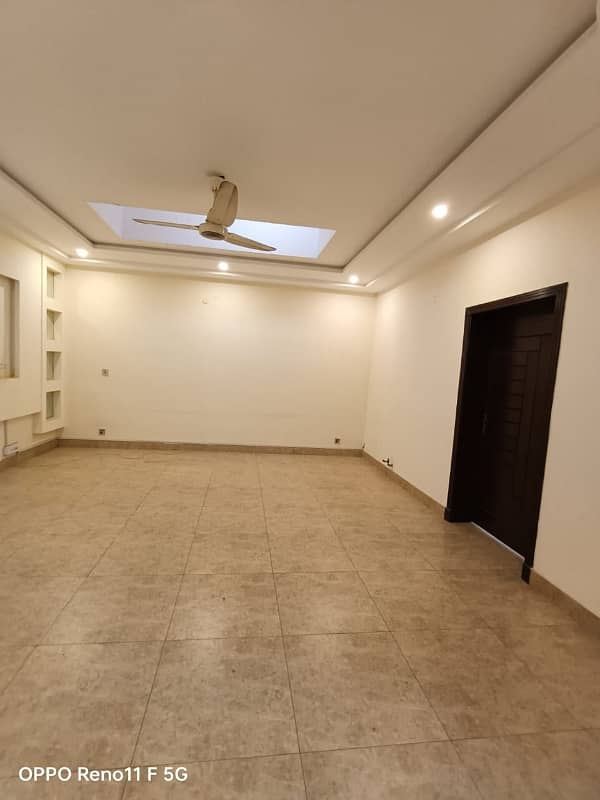 Rawalpindi Bahria Town Phase8 Overseas6 10 Marla Beautiful Upper Portion For Rent 0