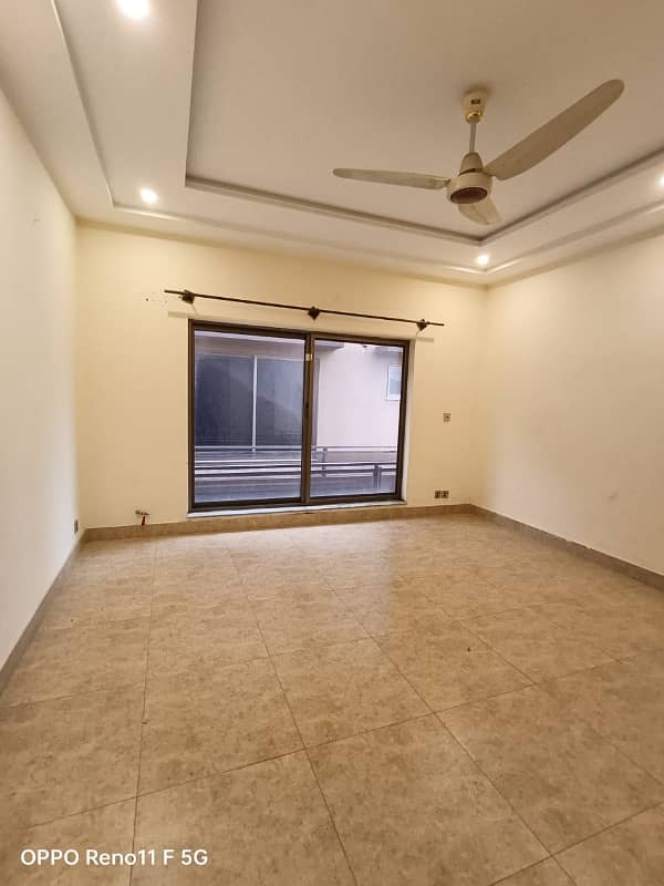 Rawalpindi Bahria Town Phase8 Overseas6 10 Marla Beautiful Upper Portion For Rent 2