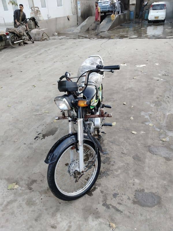 "2023 [Brand] [Model] Bike for Sale: Excellent Condition!" 4