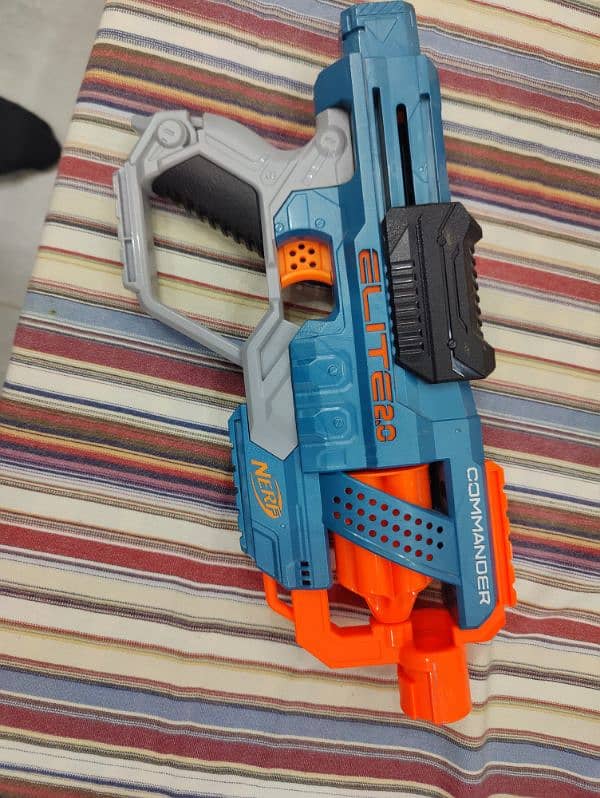 SELLING NERF GUNS 6