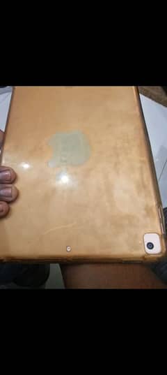 apple ipad 7gn lakin ded ho gaya ha total original ha argent sale