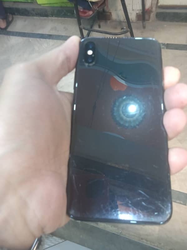 iPhone X non Pta Daud face ID fail hai all ok hai GB64 factory unlock 14