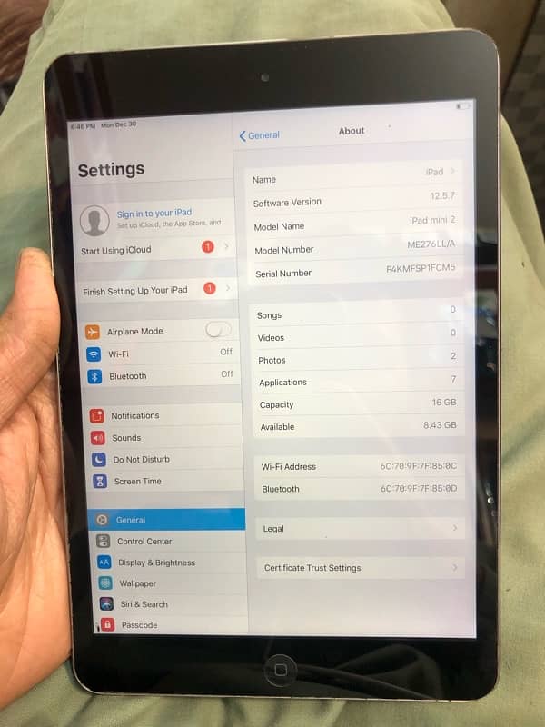 iPad mini 2 GB16 all ok hai 10/9 hai exchange possib 3