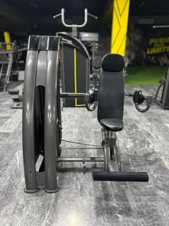 Gym Machine Shoulder press