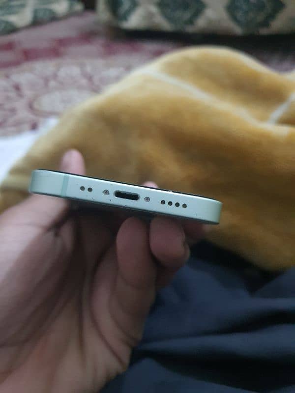 iphone 12 mini 3