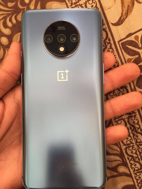 OnePlus 7T 1