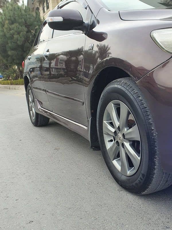 Toyota Corolla Altis 2012 4