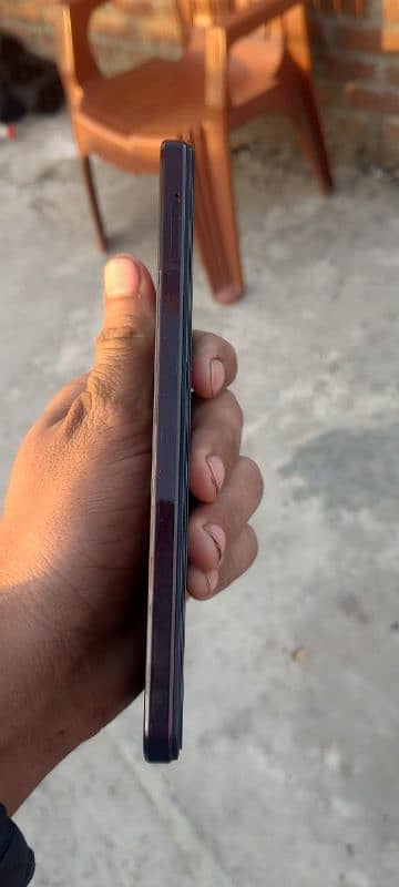 vivo y18 4 128 GB offical pta approved 4