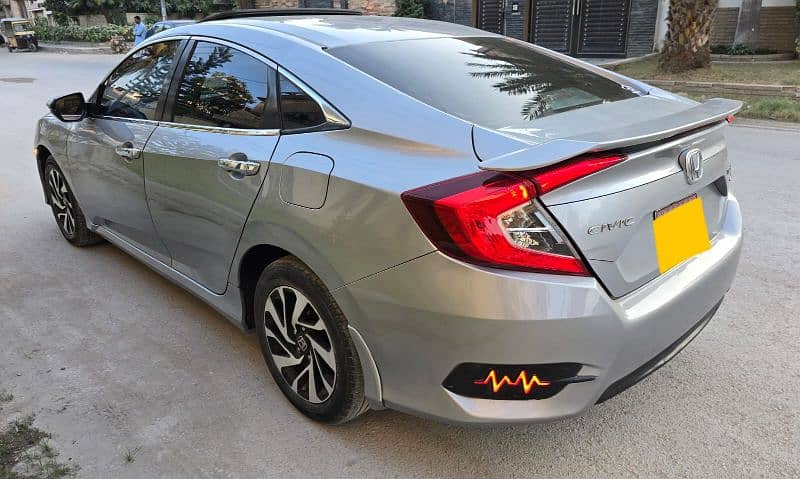 Honda Civic VTi Oriel Prosmatec 2018 4