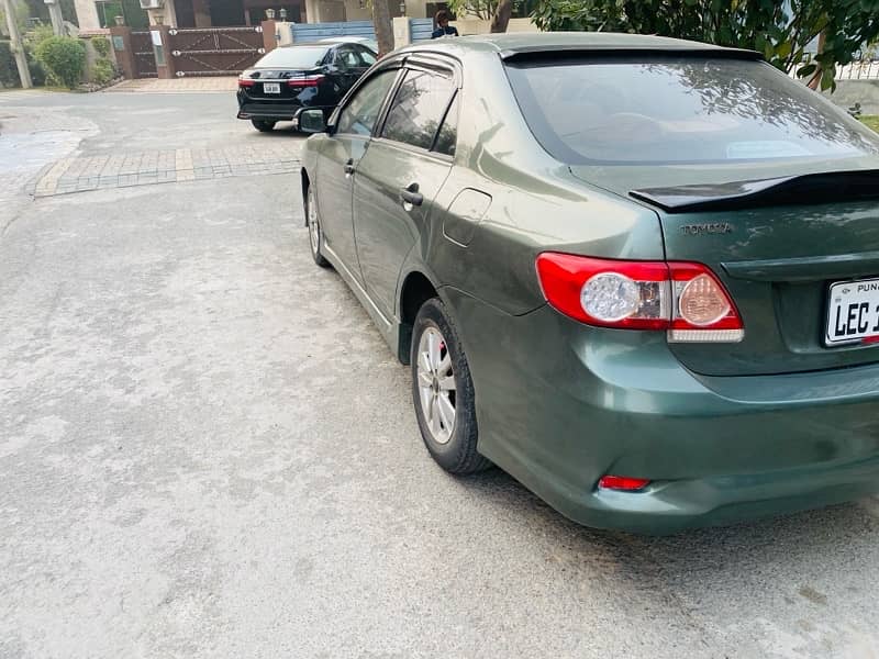 Toyota Corolla GLI 2011/12 4