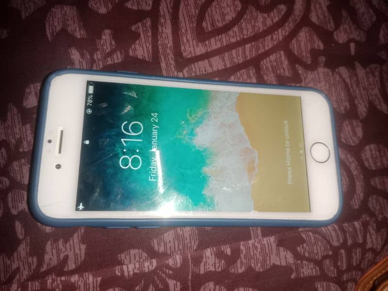 iphone 6s condition lush 10 by 10 battery health 90% Storage 128GB 0