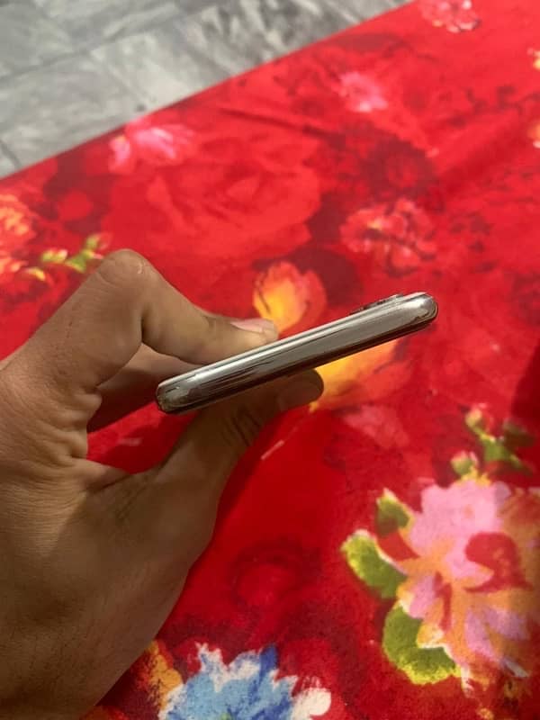 iPhone X 64Gb Non Pta Sim Work 2