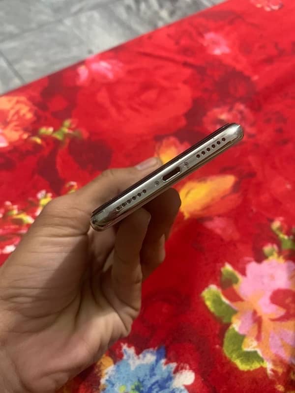 iPhone X 64Gb Non Pta Sim Work 4