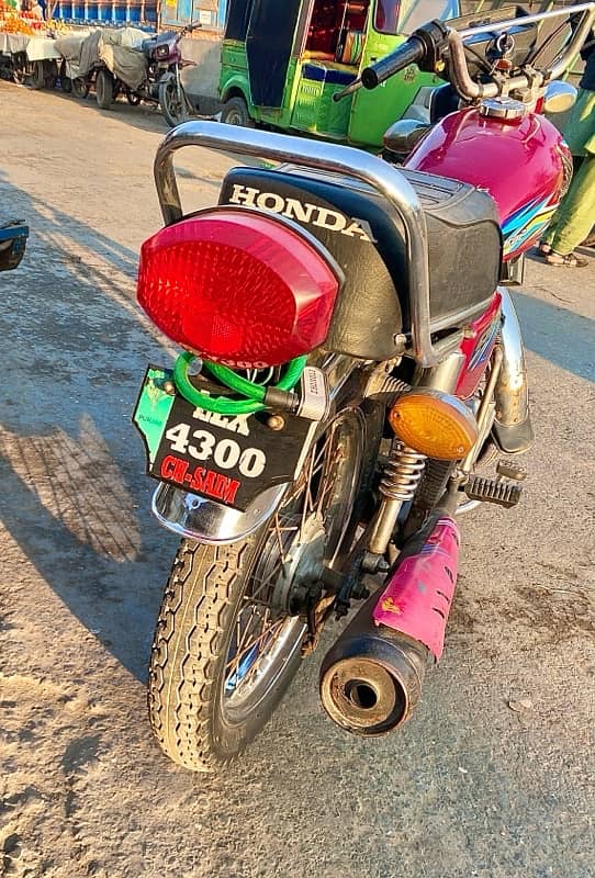 Honda 125 orignal lush condition 4